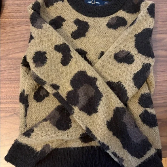 Fred Perry X Amy Winehouse Leopard sweater - Picture 5 of 8